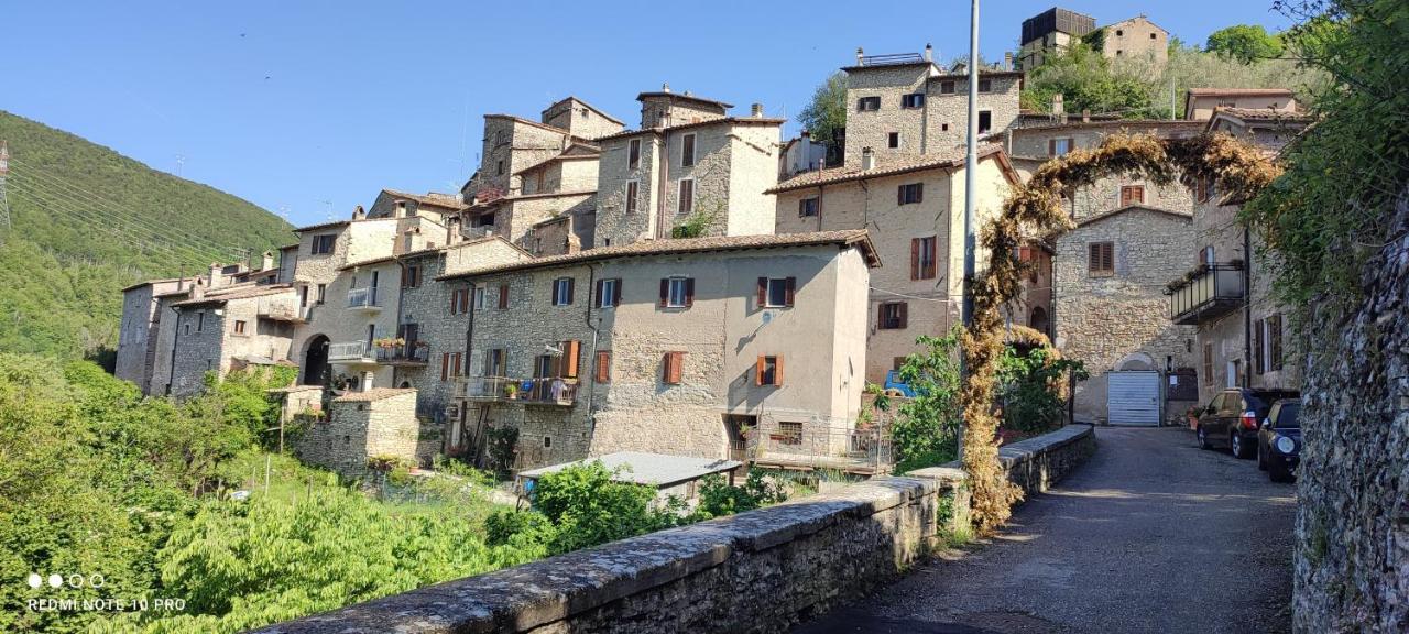Casa Belvedere A Valle San Martino Di ספולטו מראה חיצוני תמונה