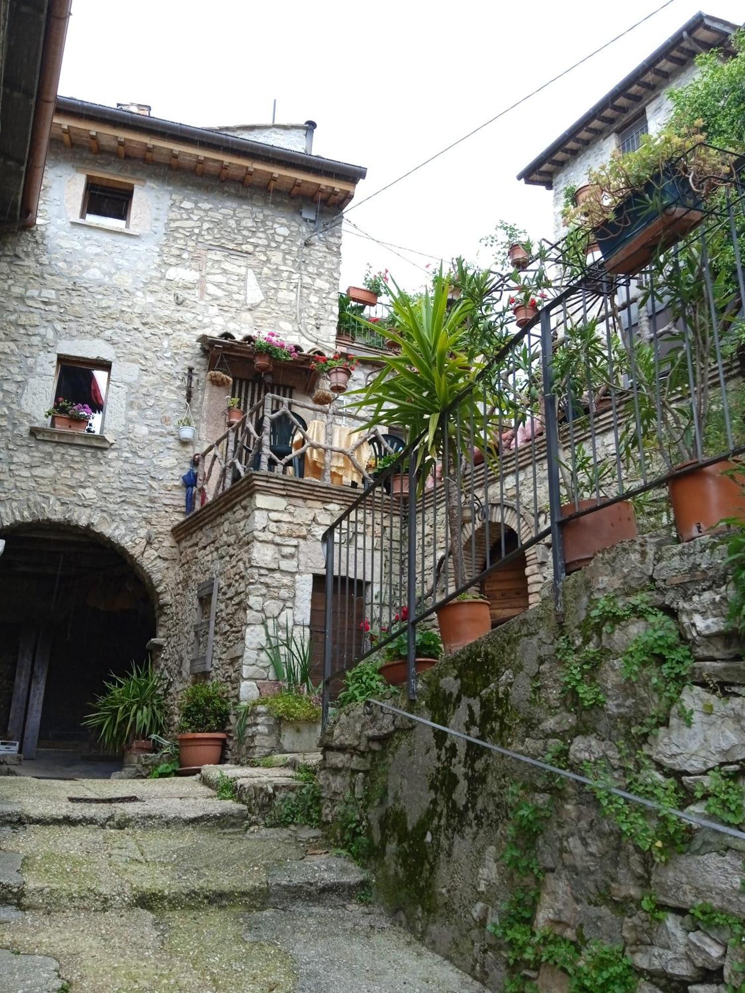 Casa Belvedere A Valle San Martino Di ספולטו מראה חיצוני תמונה