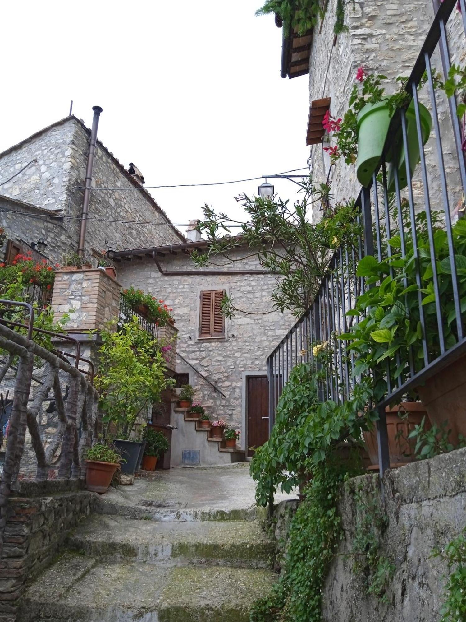 Casa Belvedere A Valle San Martino Di ספולטו מראה חיצוני תמונה